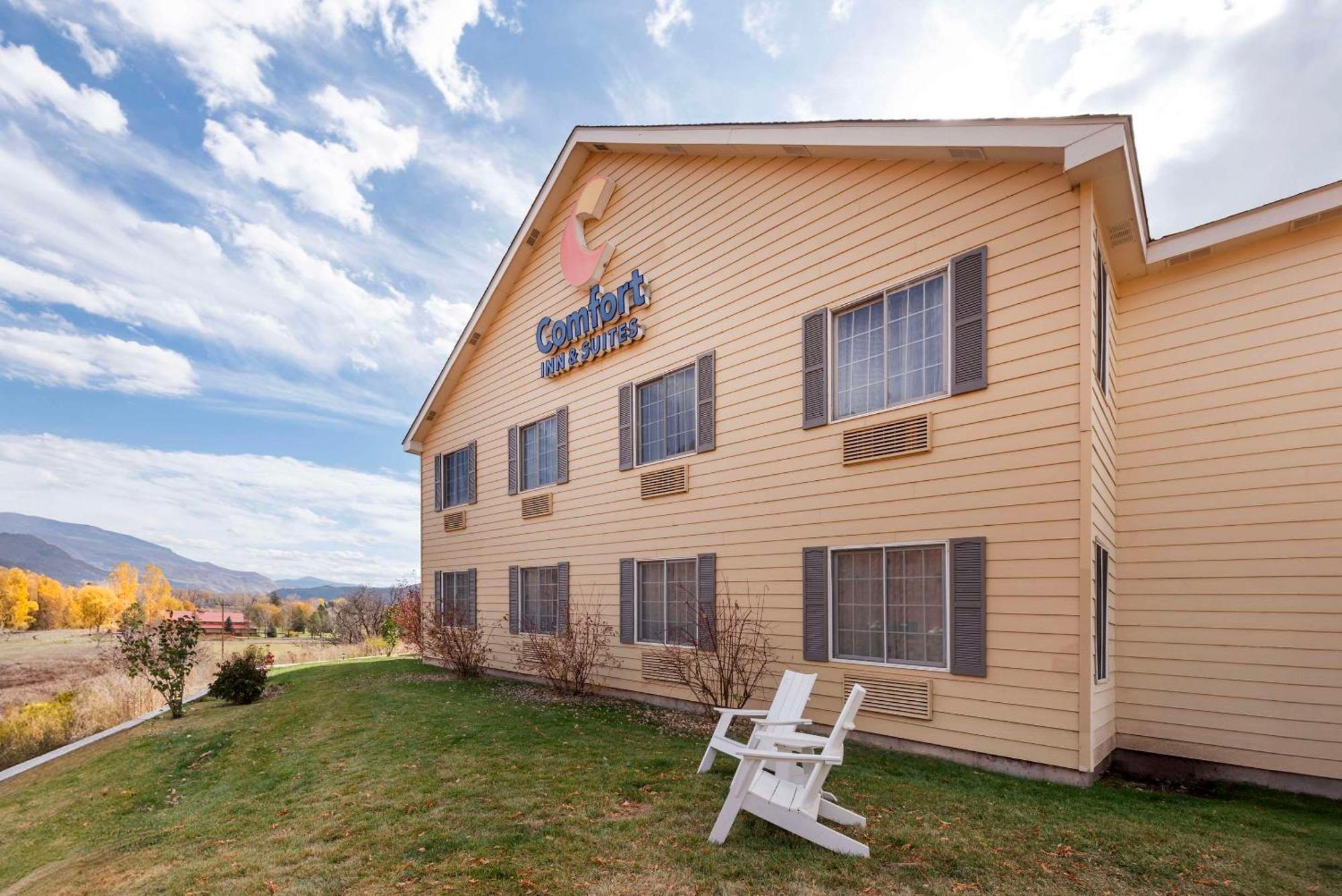 Comfort Inn & Suites Carbondale Exterior foto